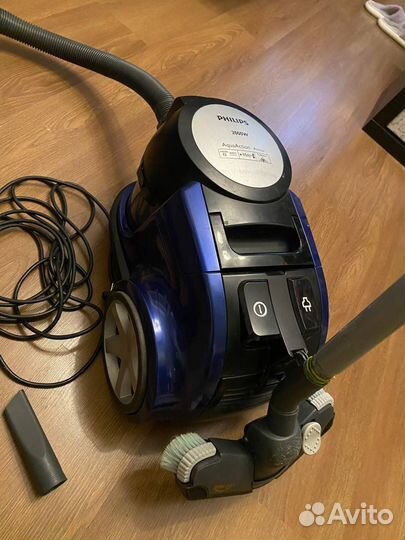 Моющий пылесос Philips