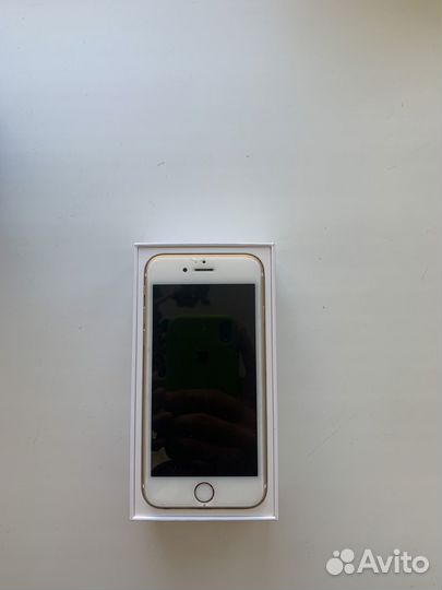 Телефон iPhone 6s