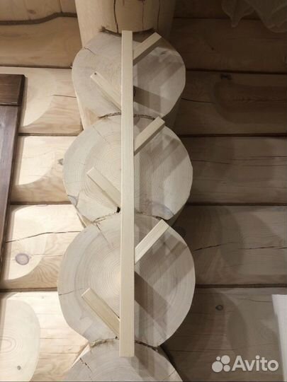 Вешалка чусиг