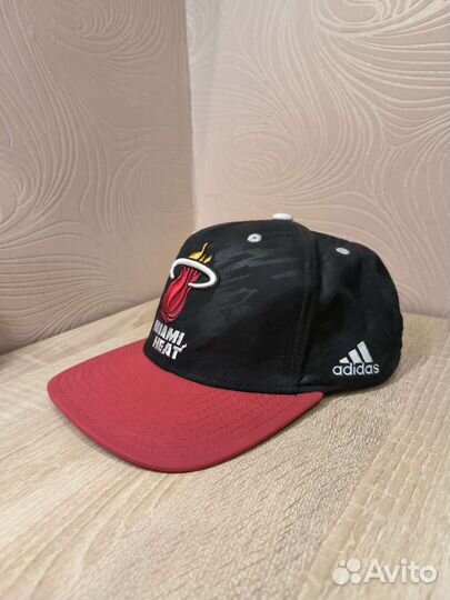 Кепка бейсболка снепбек Adidas (Оригинал)