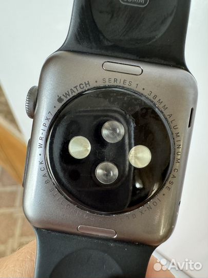 Часы apple watch 1 38 mm на запчасти