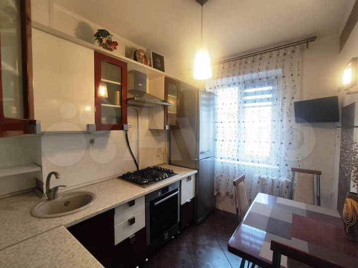 2-к. квартира, 45 м², 10/10 эт.