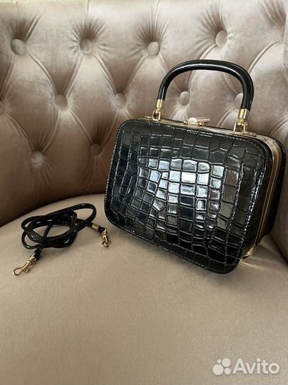 Сумочка женская с ремешком