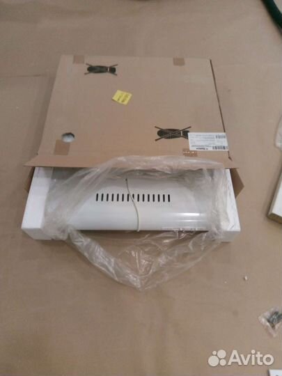 Вытяжка для кухни 60 см новая