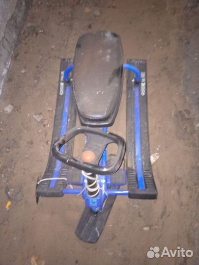 Детский снегокат и санки в подарок