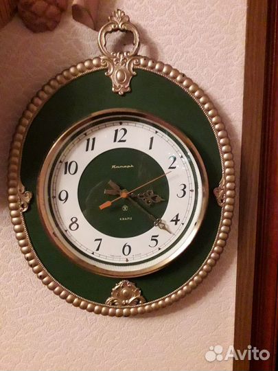 Часы Янтарь СССР кварц. Рабочие. Настенные