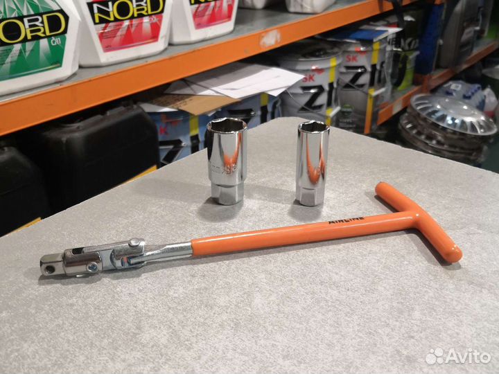 Ключ свечной Т-образный 25см (16*21мм) airline