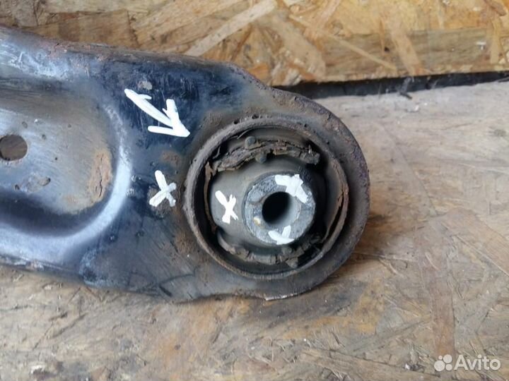 Рычаг передний правый Opel Meriva A 2003-2010