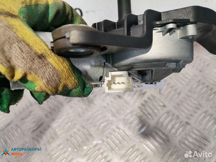 Моторчик заднего стеклоочистителя (дворника)