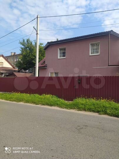 2-к. квартира, 80 м², 1/2 эт.