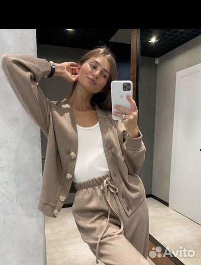 Спортивный костюм женский