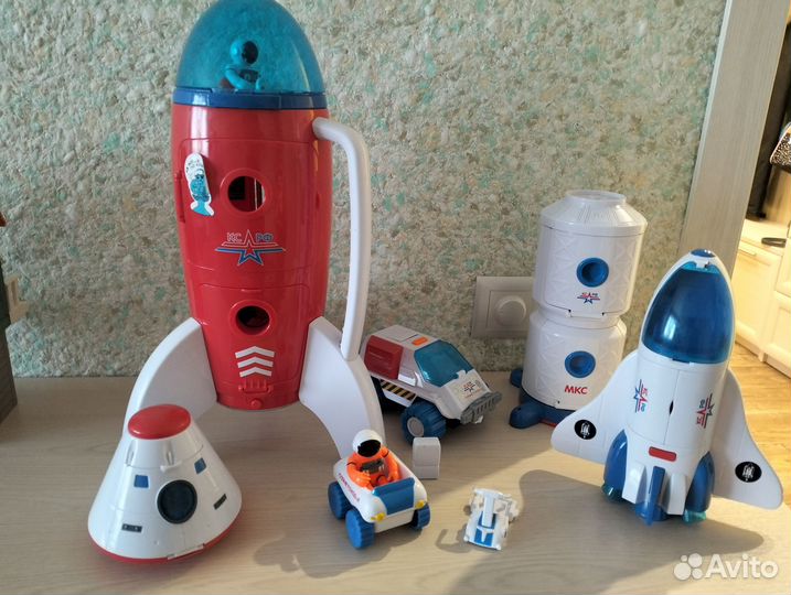Игрушки космос