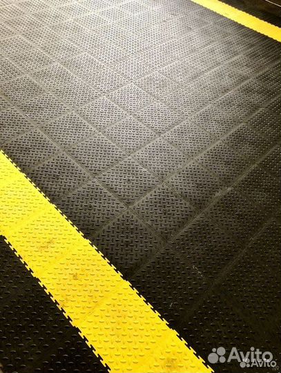 Модульный пол для гаража