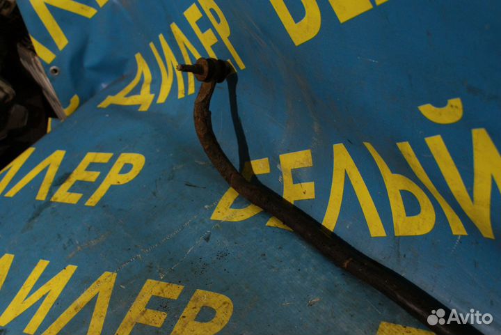 Передний стабилизатор Nissan Maxima a32