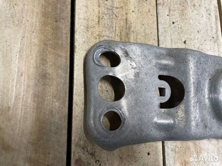 Кронштейн подрамника задний Bmw 320D G20 B47D20B