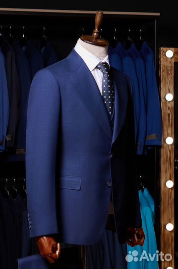 Мужской классический костюм