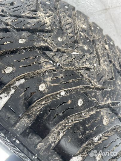 Nokian Tyres Hakkapeliitta 8 SUV 235/60 R18 T