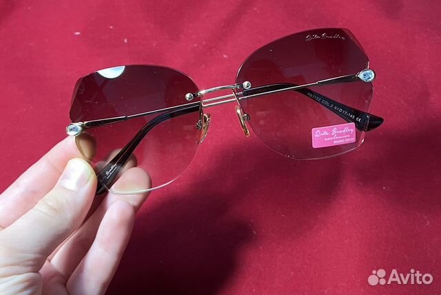 Новые солнцезащитные очки женские