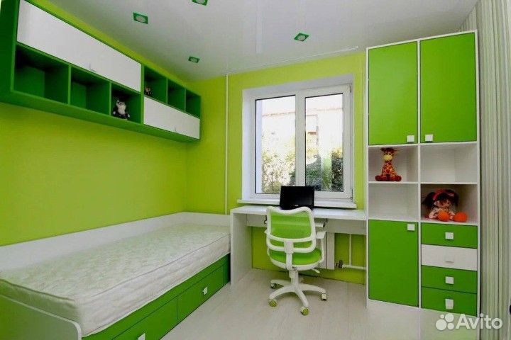 Рабочая зона у окна