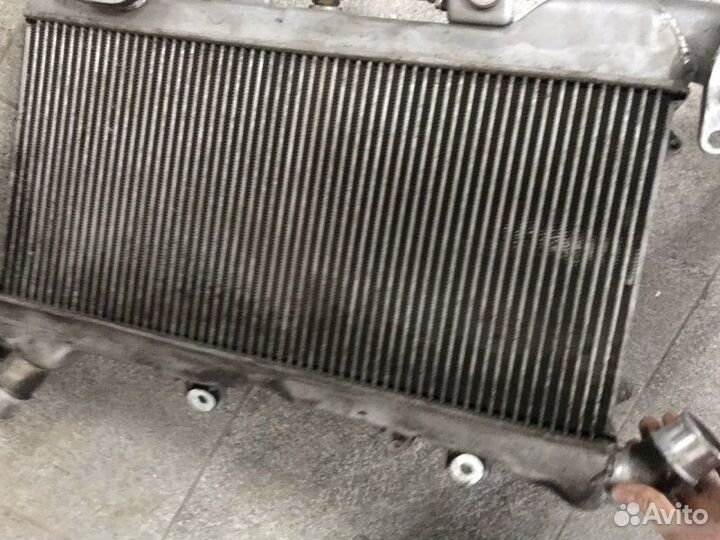 Интеркулер Toyota Land Cruiser 200