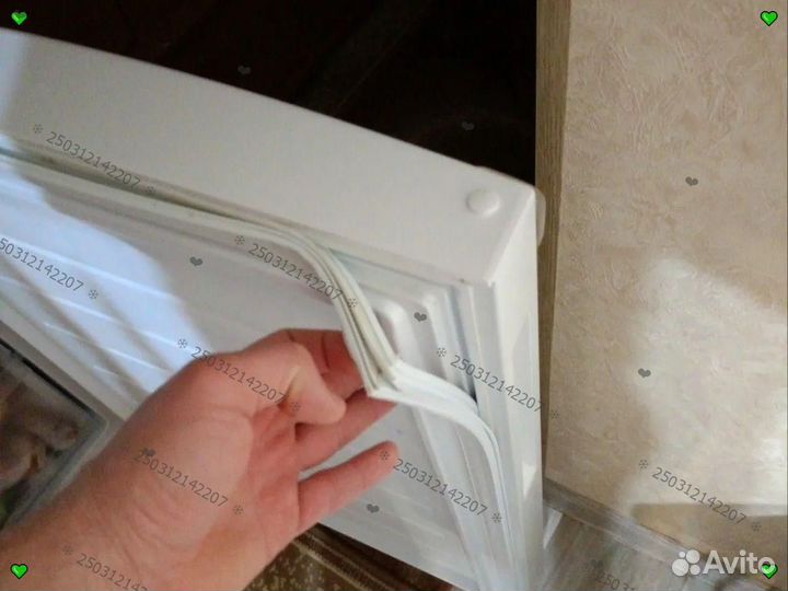 Уплотнитель для дверцы морозильника