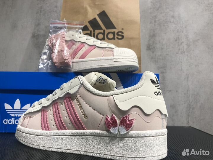 Кроссовки adidas superstar