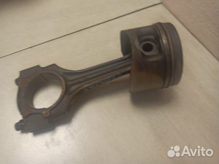 Поршень с шатуном Мерседес