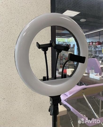 Кольцевая лампа