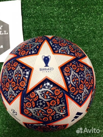 Футбольный мяч adidas лига чемпионов 2023