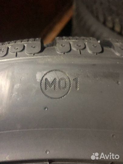 Pirelli P Zero Winter 255/45 R19 104V