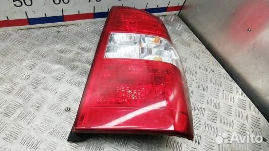 Фонарь задний правый KIA carnival 2 (KEA24MY01)