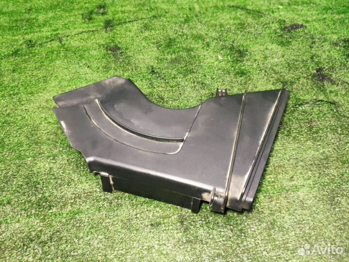 Крышка ремня грм Audi A6 C5 2.4л, 2.7л