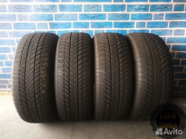 Bridgestone Blizzak LM-001 255/55 R20 110H