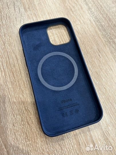 Чехолы Apple MagSafe для iPhone 12/12 Pro