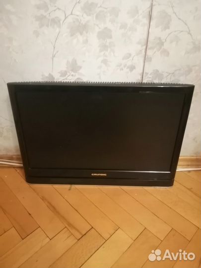 Телевизор Grundig GR22 GBH4722