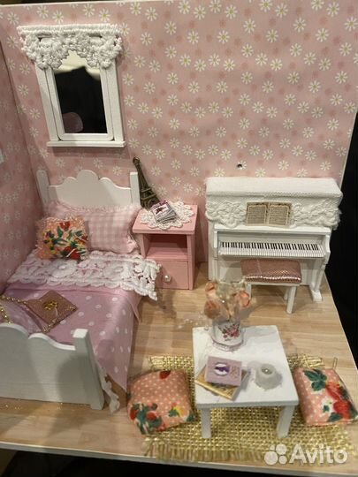 Домик игрушечный