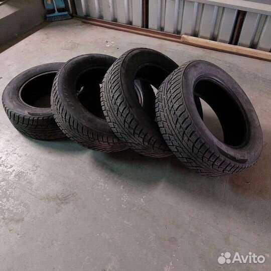 Kumho I'Zen RV Stud KC16 225/65 R17 106T