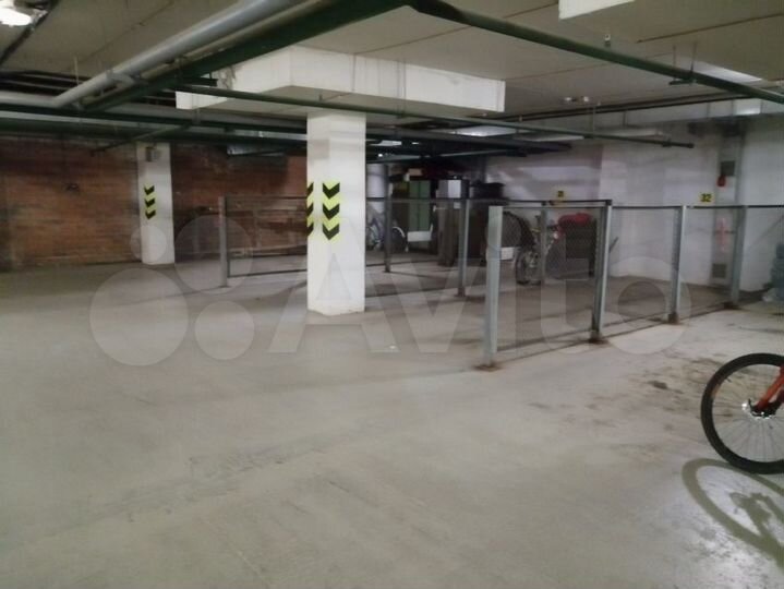 Машиноместо, 17 м²