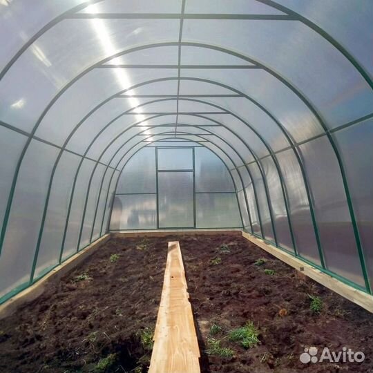 Теплица с поликарбонатом