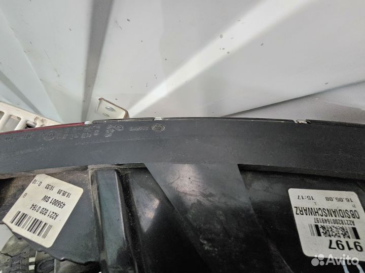 Фонарь задний правый Mercedes S221