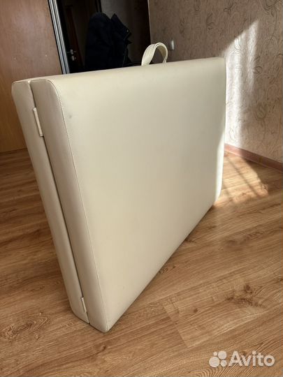 Массажный стол с регулировкой высоты