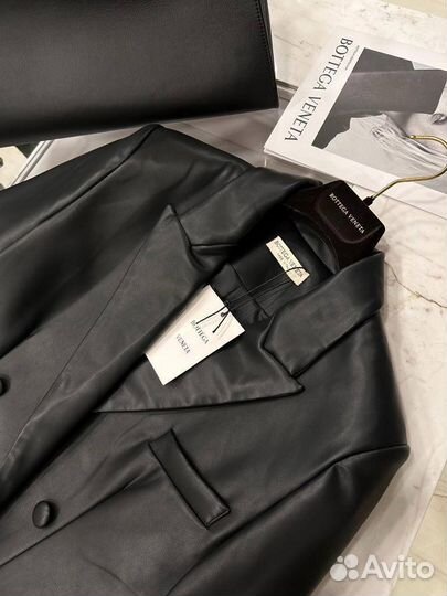 Пиджак bottega женский