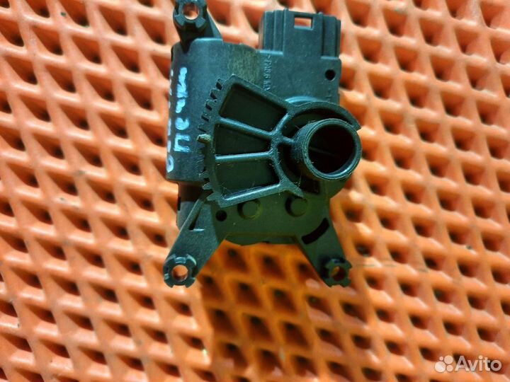 Сервопривод заслонки печки Opel Corsa D