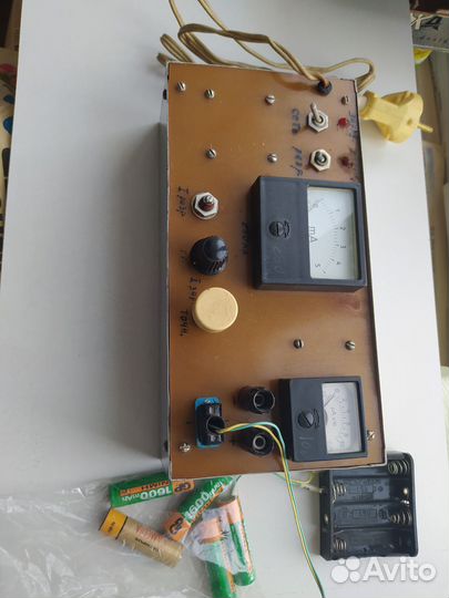 Зарядно-разрядное устройство