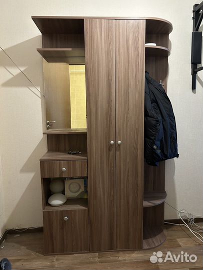 Шкаф в прихожую бу