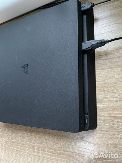 Продам ps4