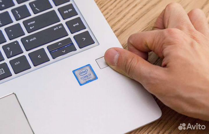 HP EliteBook 1040 G4 i7-7600U 2.9Ghz/16Gb/512SSD