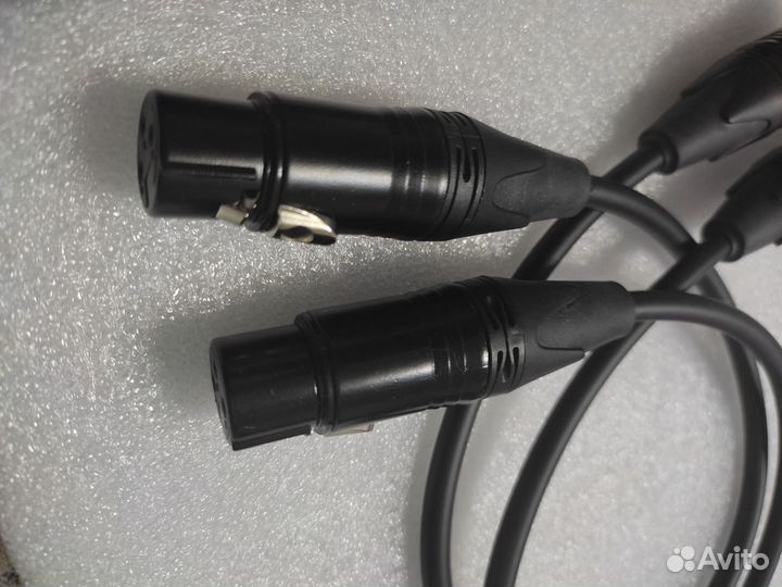 Коммутация балансная Canare XLR-XLR 0.5m