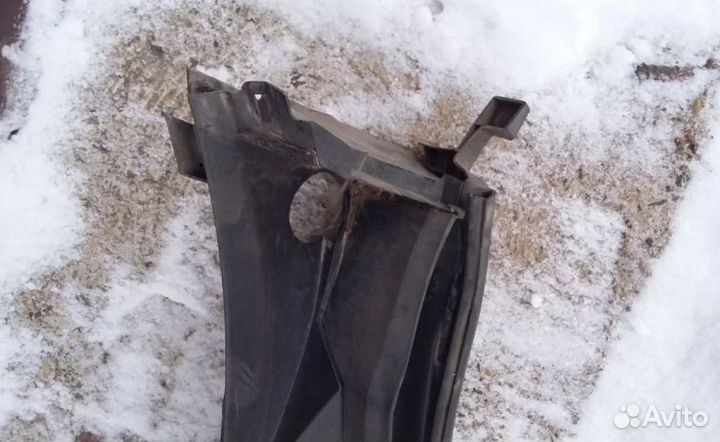 Жабо лобового стекла Nissan Teana J32