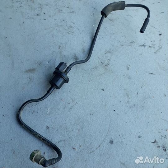 Трубка топливная на форсунки Форд Фокус 2 1.6